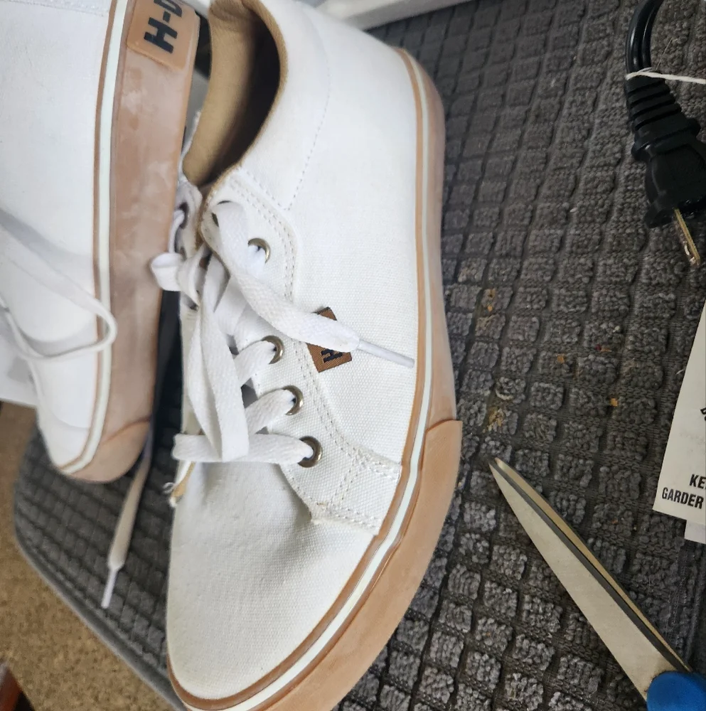 Harley Davidson White Canvas Sneakers with Tan Accents. Canvas Is Clean And Inta - Picture 2 of 12